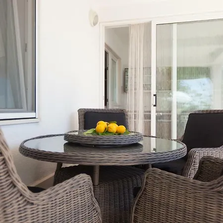 Noa * מאקרסקה